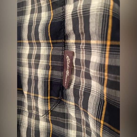 Eddie Bauer Short Sleeve Button Down - Mens Large - Picture 4 of 7